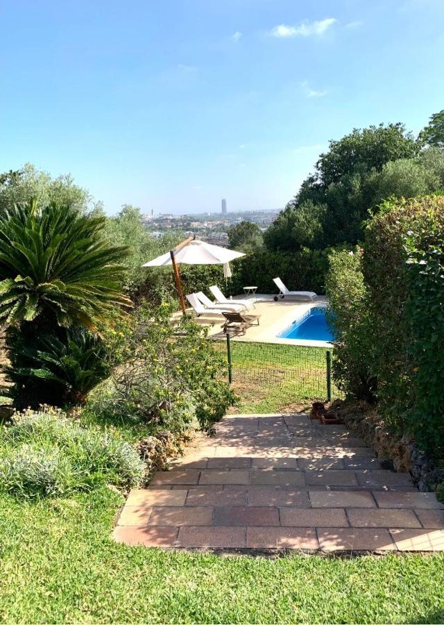 Chalet Con Vistas A Sevilla Gelves Eksteriør bilde